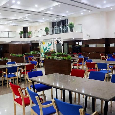 The Richi Rich Hotel And Resort อินดอร์ ภายนอก รูปภาพ