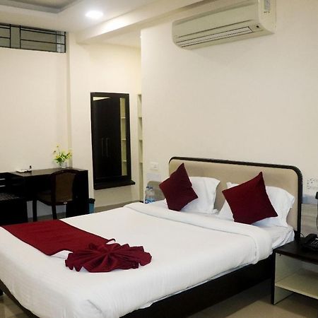 The Richi Rich Hotel And Resort อินดอร์ ภายนอก รูปภาพ